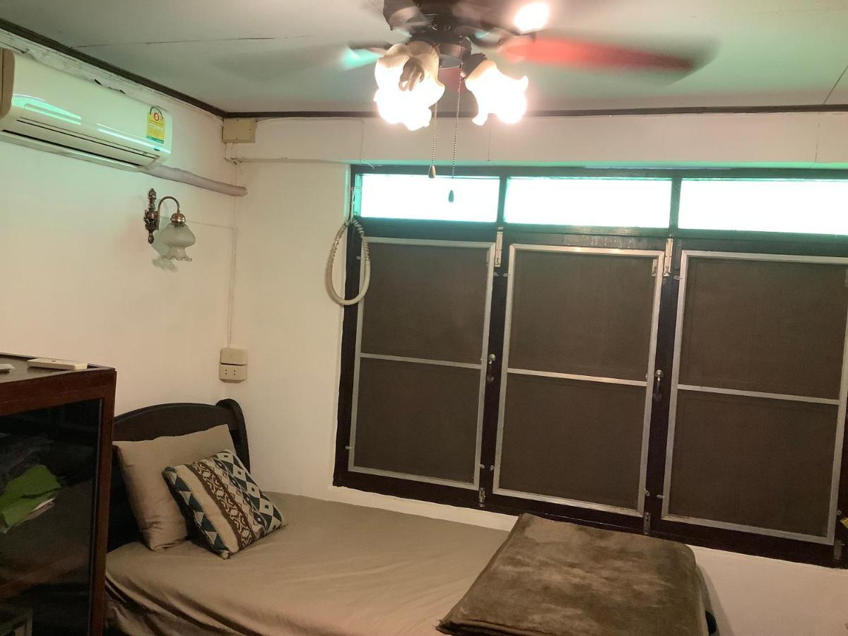Tata Guesthouse Csiangmaj Kültér fotó