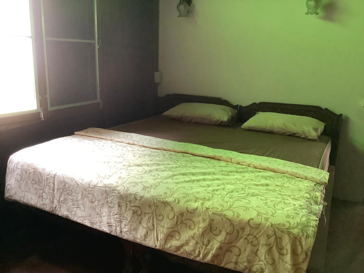 Tata Guesthouse Csiangmaj Kültér fotó