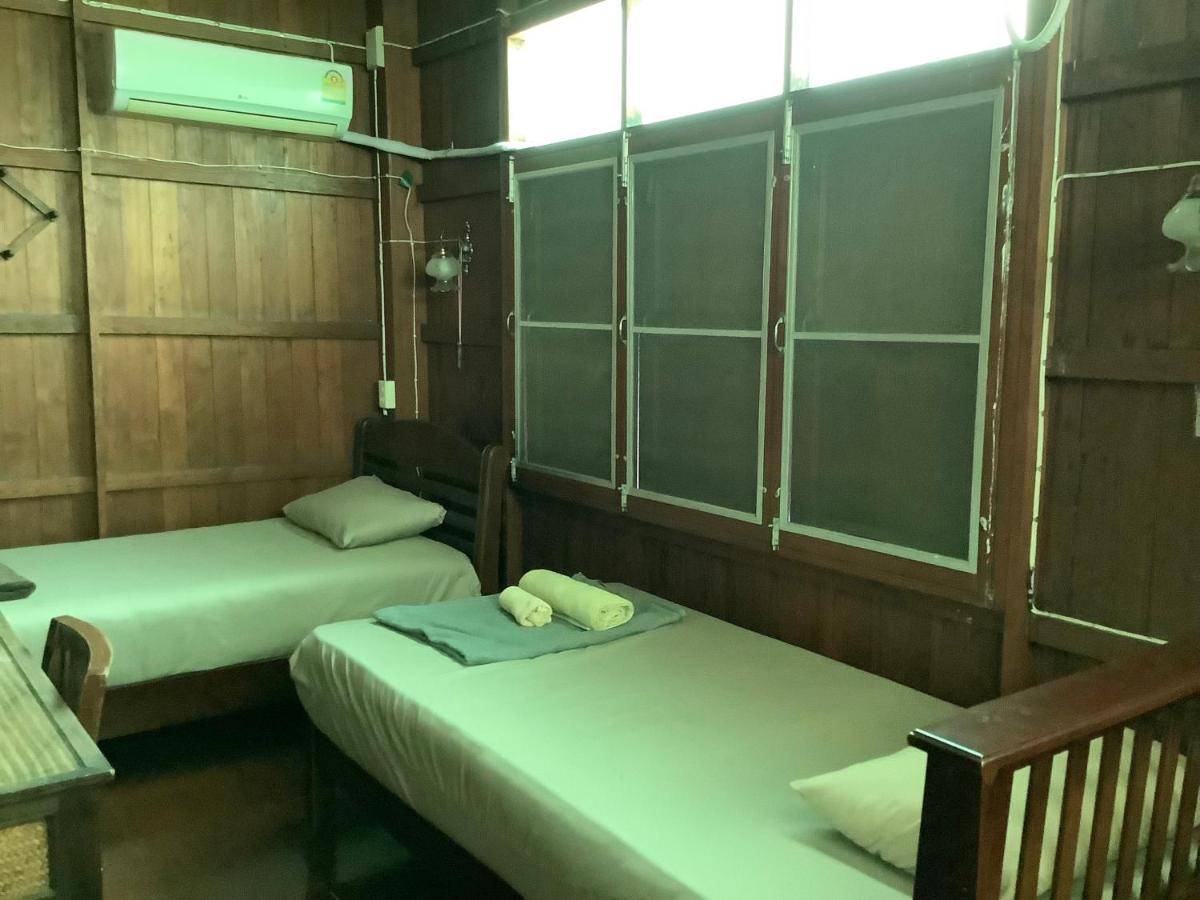 Tata Guesthouse Csiangmaj Kültér fotó