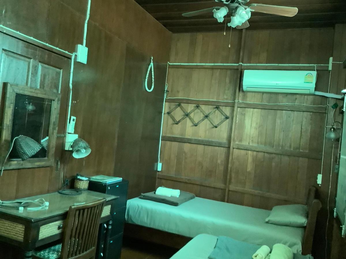 Tata Guesthouse Csiangmaj Kültér fotó